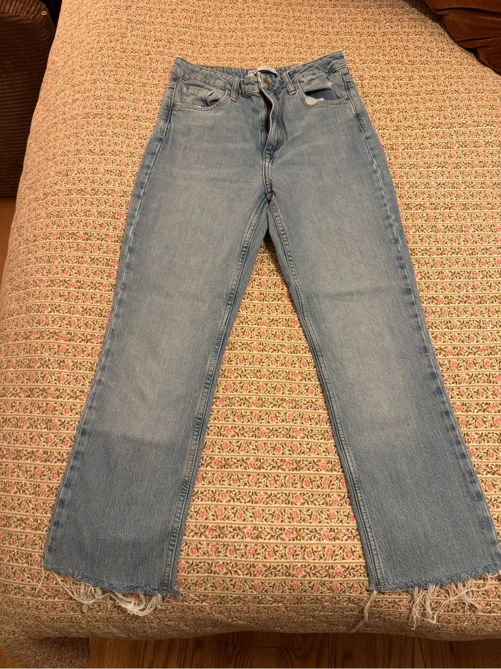 Zara Boot Cut Jeans in Blue Waist US 6